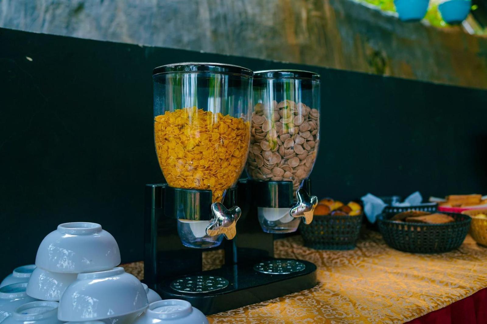 Haze Woods Resort Vaduvanchal 외부 사진