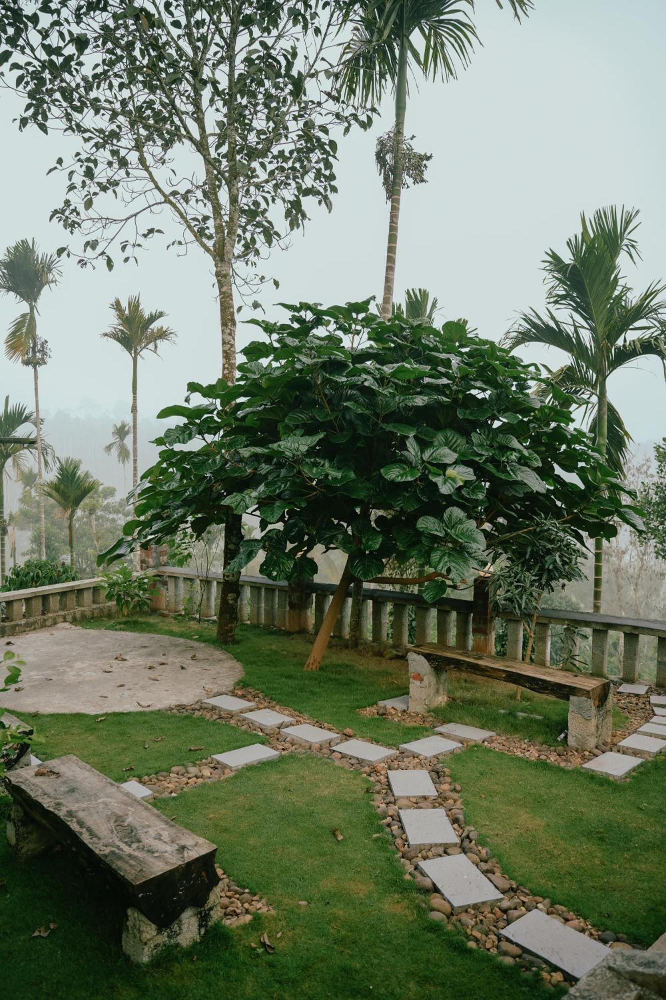 Haze Woods Resort Vaduvanchal 외부 사진