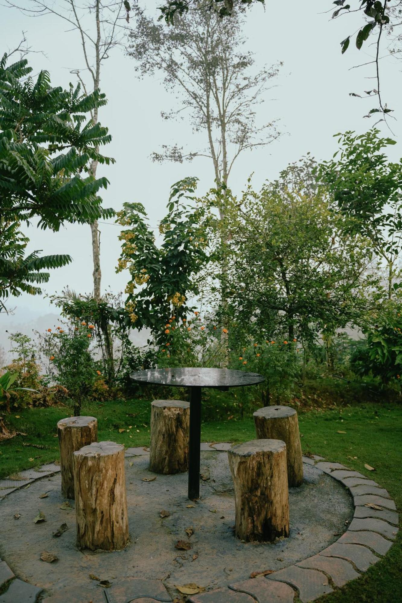 Haze Woods Resort Vaduvanchal 외부 사진