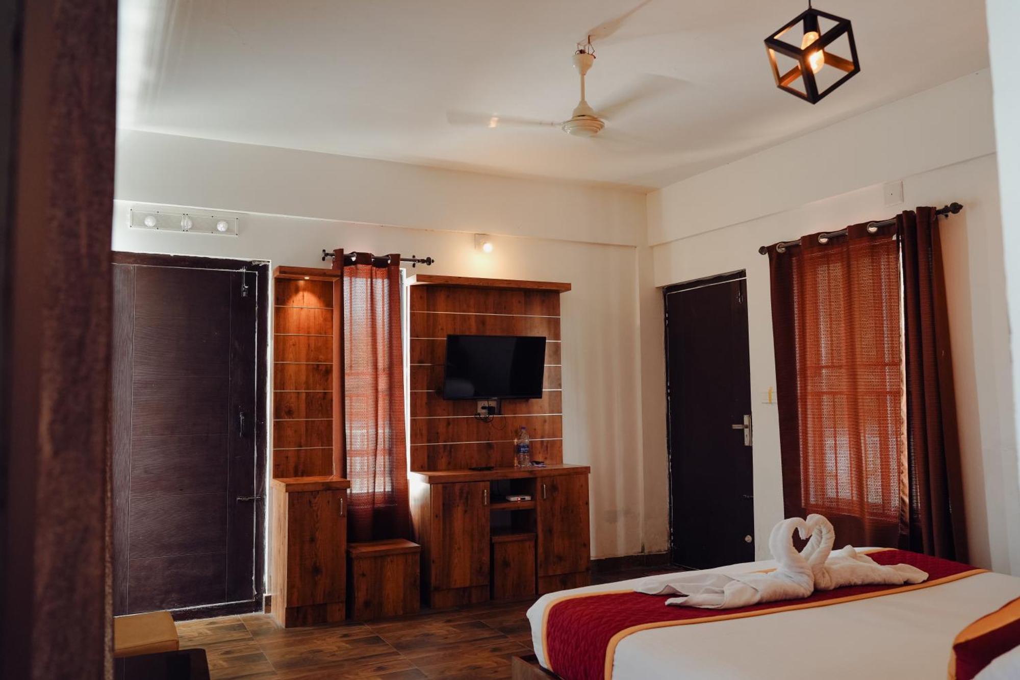 Haze Woods Resort Vaduvanchal 외부 사진
