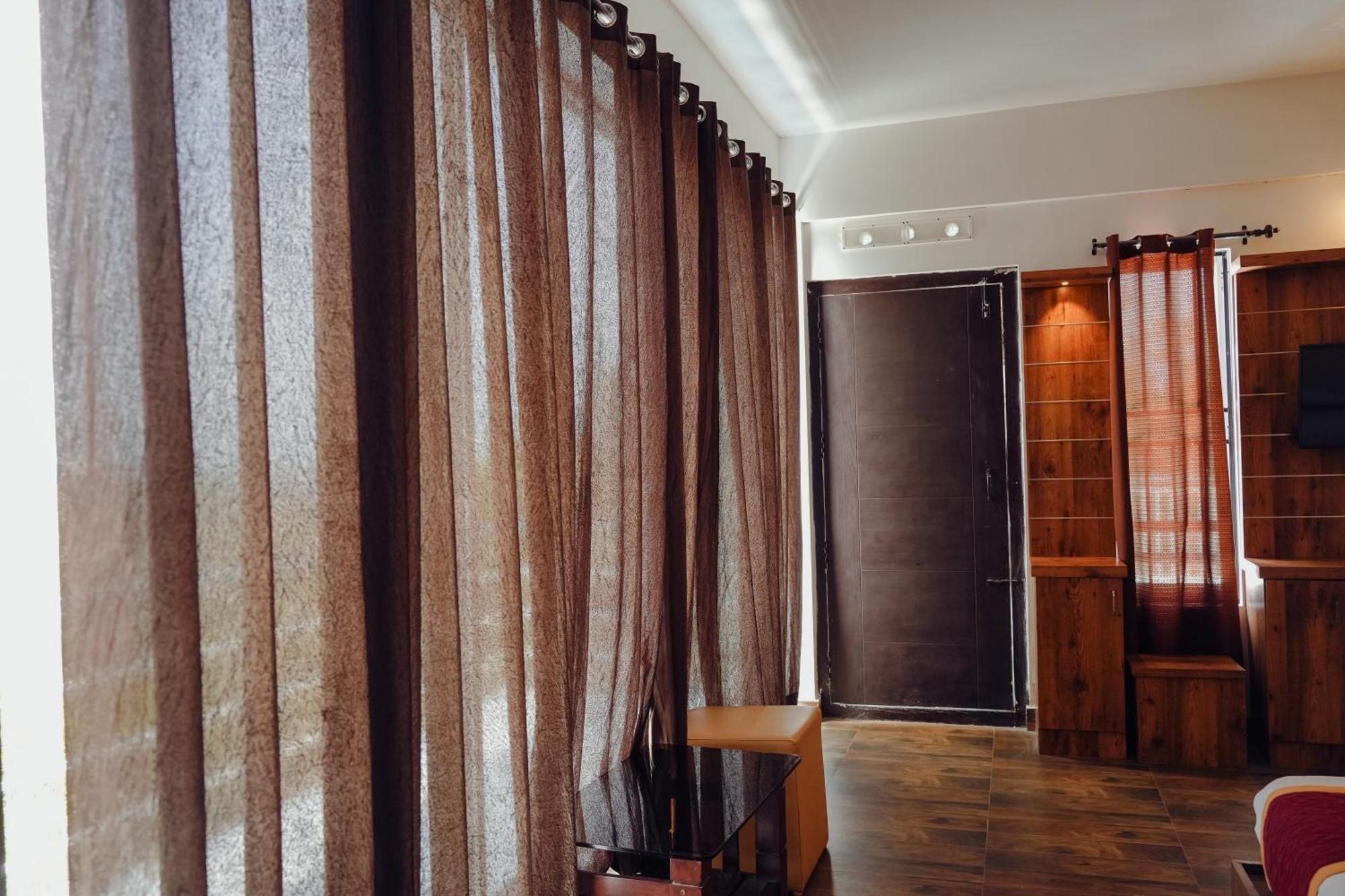Haze Woods Resort Vaduvanchal 외부 사진
